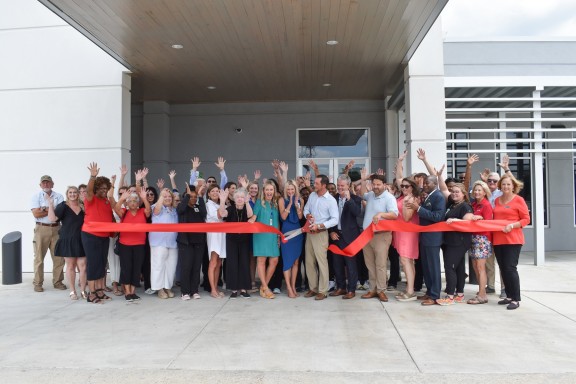 Ribbon Cutting logo